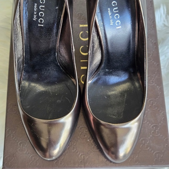 Gucci Metallic Green Patent Leather Muschio Pump - Picture 4 of 7